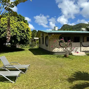  Chalet 88 Days Self Catering Holidays & Seychelles