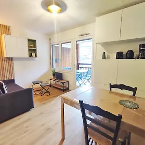 Apartamento Le Cerf Charmant, T2, Luchon, Wifi, Balcon, Ascenseur, 4 Personnes, Bagnères-de-Luchon