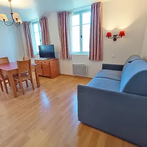 Appartement Jasper, T2, Centre Luchon, Wifi, Casier A Skis, Ascenseur, 5 Personnes, Bagnères-de-Luchon
